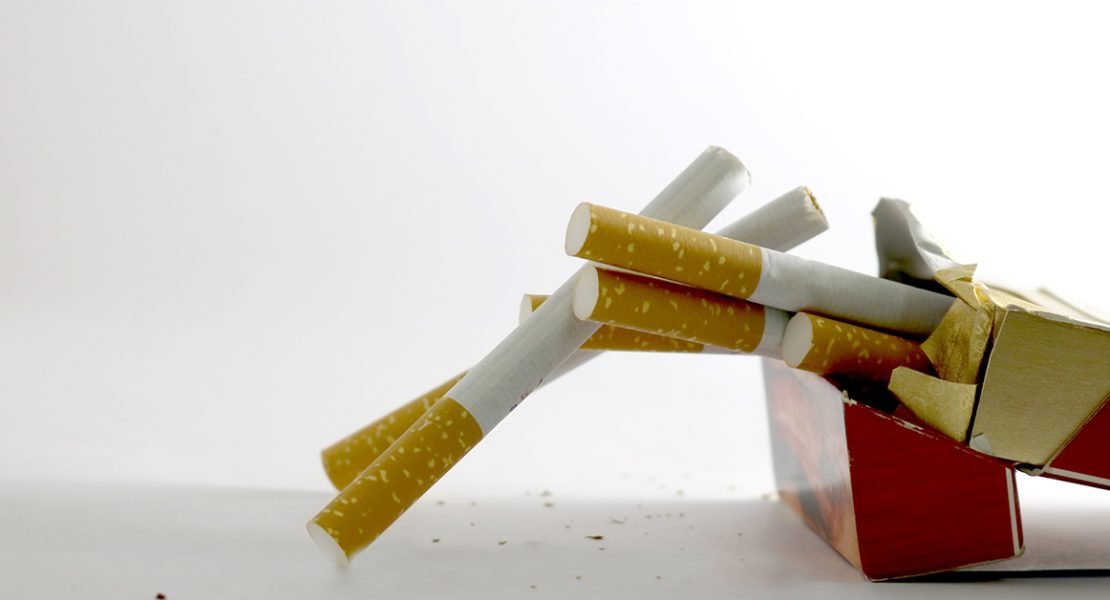 ปกบทความบุหรี่นอก